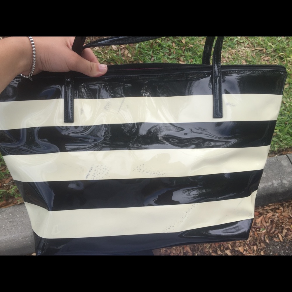 Kate spade tote - Picture 6 of 7